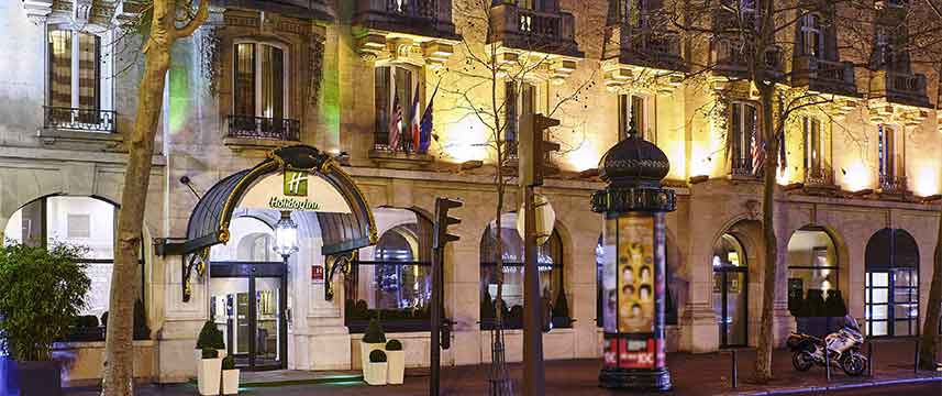 Holiday Inn Paris Gare de  Lyon Bastille Entrance Night